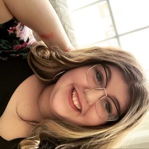 Meet your Posher, Paige